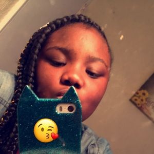 Meet your Posher, Alysse